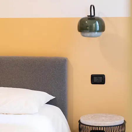 The Bool, Liberty158 Bari